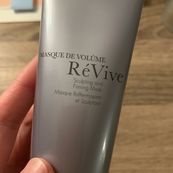 RÉvive Sculpting and Firming Mask - Picture 3 of 6
